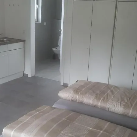 Privat Eine *